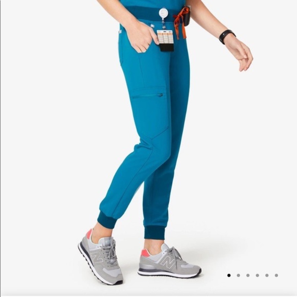 large/petite Zamora jogger in alps blue